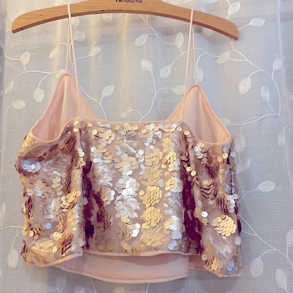 🌸💟 FINAL SALE 💟🌸 Forever 21 Sparkly Peach Sequin Crop Top Size L - Picture 3 of 10